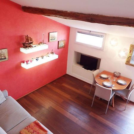 35m² 1 slaapkamer, 1 privé badkamer Appartement in Lerici Buitenkant foto